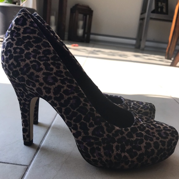 Purple leopard heels - Picture 1 of 4